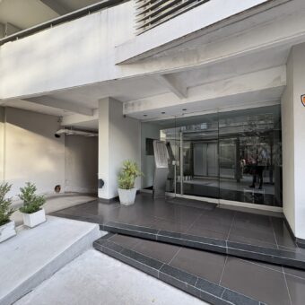 Exclusivo departamento amoblado de 2 dormitorios